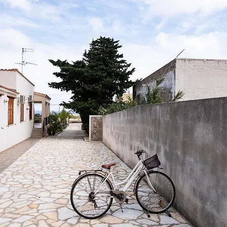 Casa Laura Di Fronte La Tonnara *